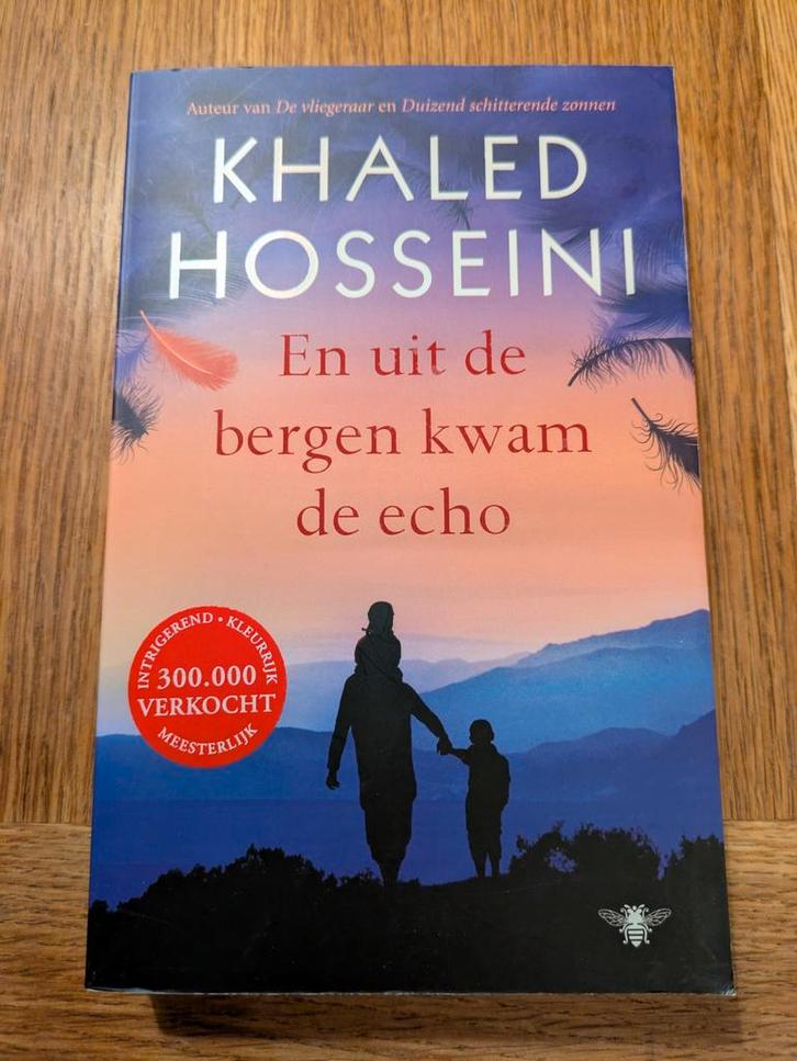 Uit de bergen kwam de echo - Khaled Hosseini, Boeken, Chicklit, Zo goed als nieuw, Ophalen of Verzenden