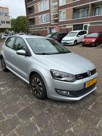 Volkswagen Polo 1.0 TSI 95 PK 3D Bluemotion 2015 Grijs, Auto's, Voorwielaandrijving, 1011 kg, 95 pk, Origineel Nederlands