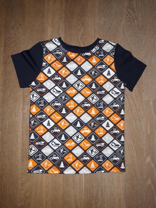 Maat 86-92 shirtje met weg werkers/ bouwwagens NIEUW, Kinderen en Baby's, Babykleding | Maat 86, Nieuw, Jongetje, Shirtje of Longsleeve