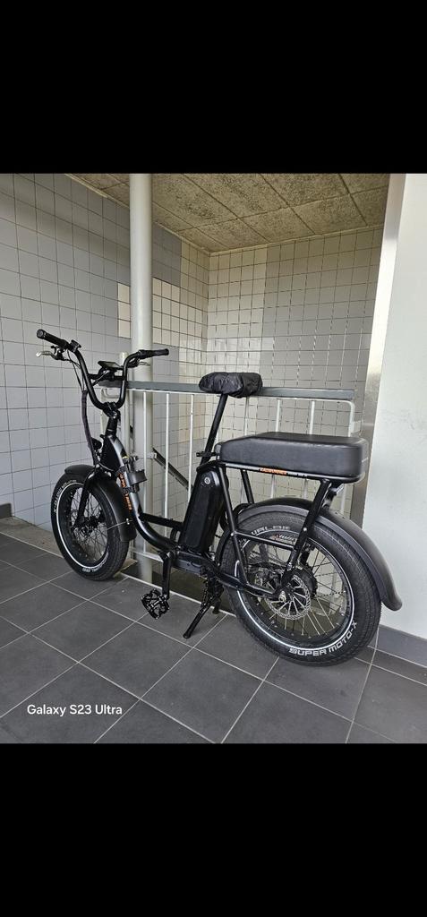 radrunner, rad power, Fietsen en Brommers, Elektrische fietsen, Gebruikt, Overige merken, 50 km per accu of meer, Ophalen