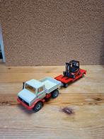 Siku Mercedes Unimog met aanhanger en heftruck, Hobby en Vrije tijd, Modelauto's | 1:50, Ophalen of Verzenden, Gebruikt, Bus of Vrachtwagen