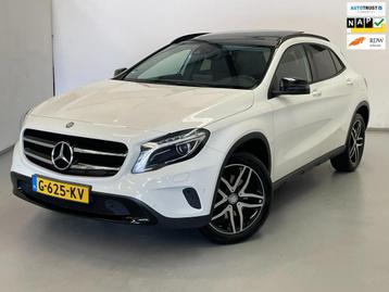 Mercedes-Benz GLA-klasse 250 4Matic / Offroad / Night / Pano beschikbaar voor biedingen