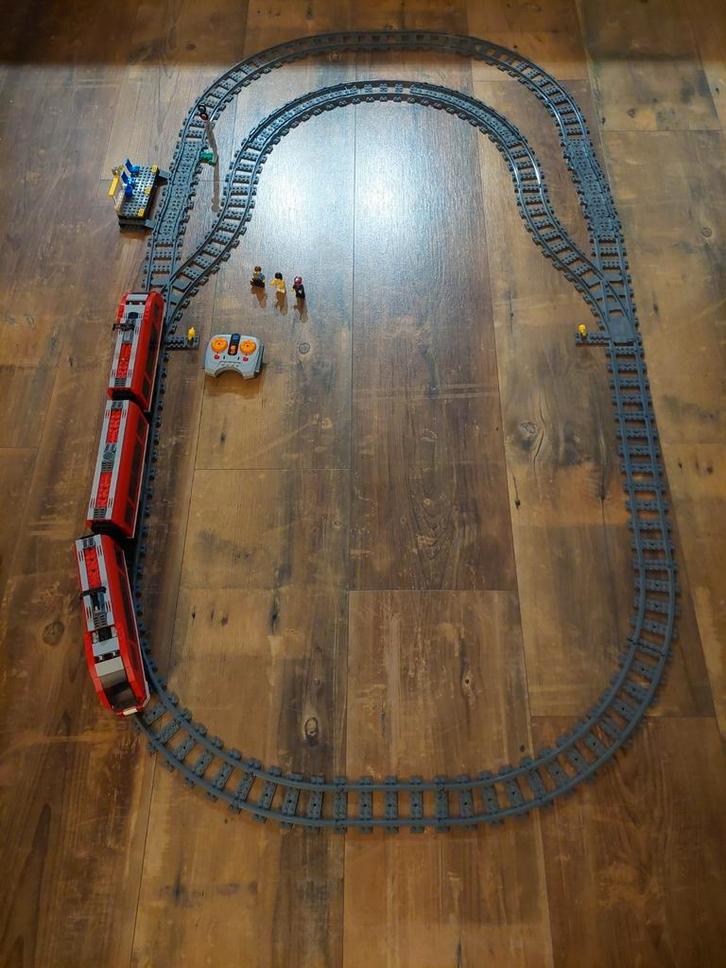 Lego city passagierstrein 7938 met extra rails, Kinderen en Baby's, Speelgoed | Duplo en Lego, Zo goed als nieuw, Ophalen of Verzenden