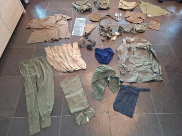 Diversen legerspullen / militaria beschikbaar voor biedingen