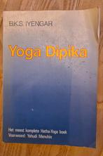 Yoga Dipika (light on Yoga, licht op Yoga) B.K.S. Iyengar, Ophalen of Verzenden, Gelezen, B.K.S. Iyengar