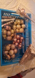 Kerstballen roze en goud, Ophalen