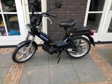 Tomos beschikbaar voor biedingen