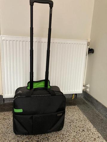 laptopkoffer met wieltjes beschikbaar voor biedingen