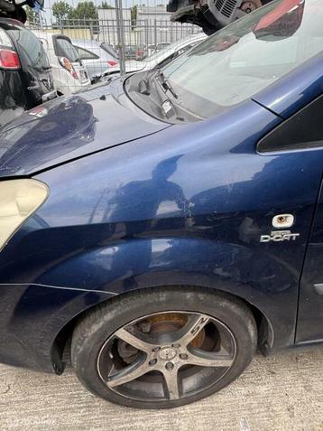 Voorscherm links Toyota Corolla Verso ('02-'06) beschikbaar voor biedingen