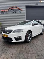Skoda Octavia Combi 2.0 TSI RS 220PK XENON*NAVI*PDC!, Auto's, Skoda, Voorwielaandrijving, 65 €/maand, Stof, Gebruikt
