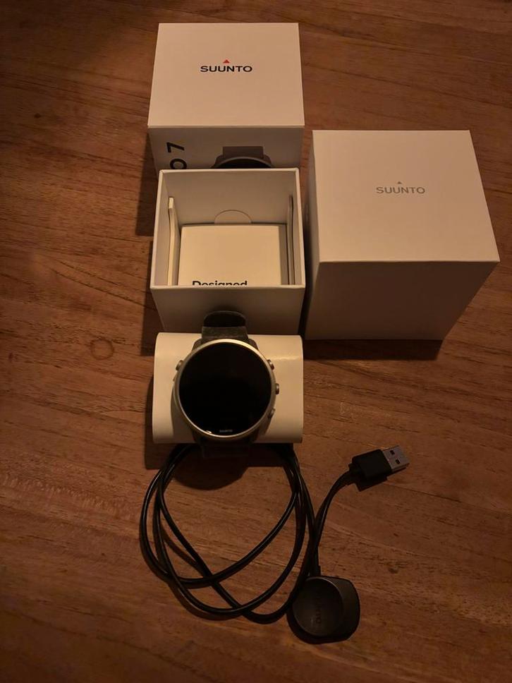 Suunto 7 Titanium Smartwatch, Sieraden, Tassen en Uiterlijk, Smartwatches, Gebruikt, Android, Zilver, Afstand, Waterdicht, Ophalen of Verzenden
