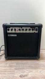 Yamaha versterker voor Bas en Gitaar, Ophalen, Zo goed als nieuw, Minder dan 50 watt