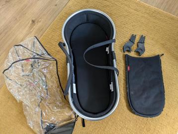 Phil en Teds reiswieg inclusief maxi cosi adapters  beschikbaar voor biedingen