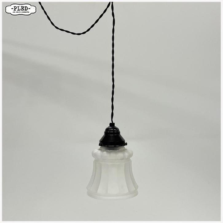 Oud, frosted glass, art deco hanglampje / nieuw snoer, Huis en Inrichting, Lampen | Hanglampen, Gebruikt, Minder dan 50 cm, Glas