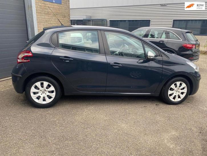 Peugeot 208 1.0 PureTech LIKE, Auto's, Peugeot, Bedrijf, Te koop, ABS, Airbags, Airconditioning, Boordcomputer, Centrale vergrendeling
