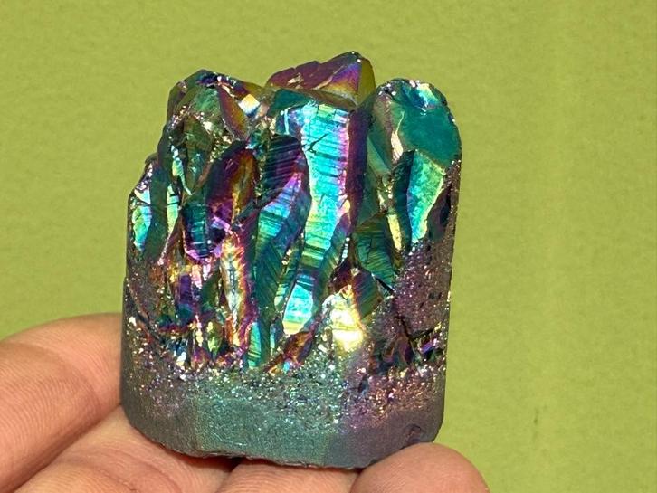 Titanium Aura Kwarts mineralen AB, Verzamelen, Mineralen en Fossielen, Mineraal, Ophalen of Verzenden