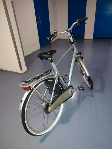 Giant CS Cosmo City Sports beschikbaar voor biedingen