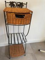 klein kastje met rieten lade, Huis en Inrichting, Kasten | Ladekasten, Ophalen, Minder dan 50 cm, Gebruikt, 1 of 2 laden