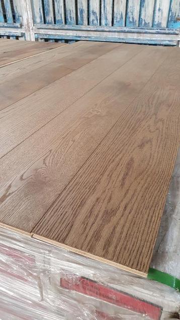 Topaanbieding! Eiken vloer geborsteld, gerookt en geolied. beschikbaar voor biedingen