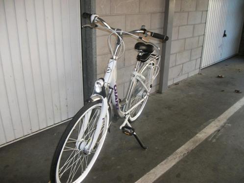 dames fiets, Fietsen en Brommers, Fietsen | Dames | Damesfietsen, Nieuw, Giant, (Extra) lage instap, Versnellingen, 53 tot 56 cm