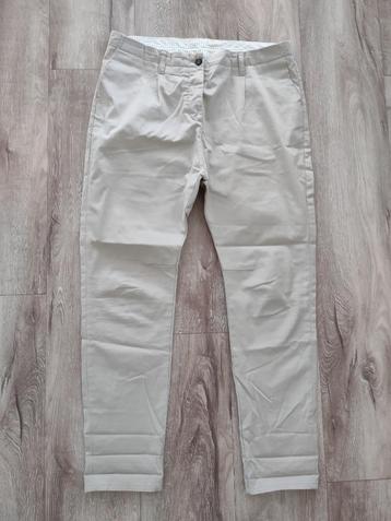 Prachtige beige, zandkleurige pantalon November, maat 30-M. beschikbaar voor biedingen