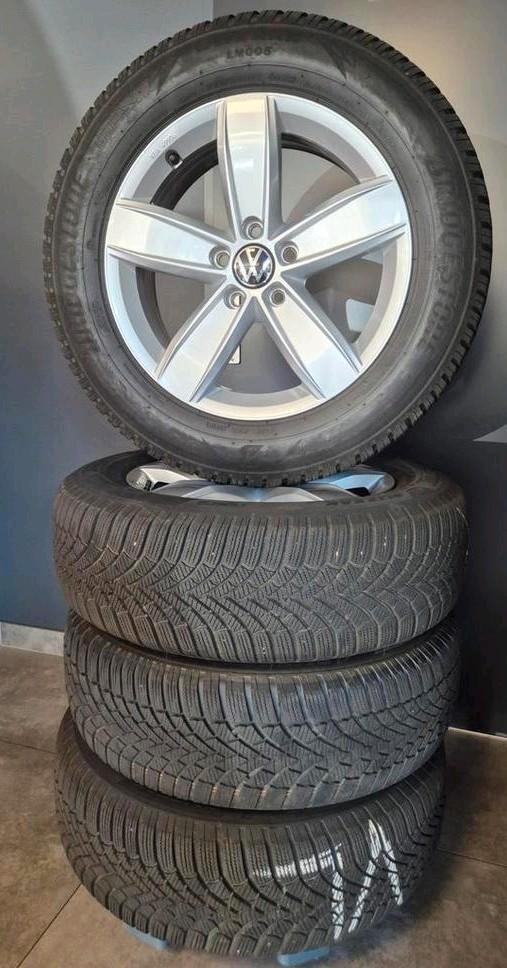 Volkswagen T-Roc Winterbanden Michelin 215/65/17, Auto-onderdelen, Banden en Velgen, Banden en Velgen, Winterbanden, 16 inch, 205 mm