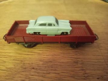 Märklin HO 4504 met auto en beugel beschikbaar voor biedingen
