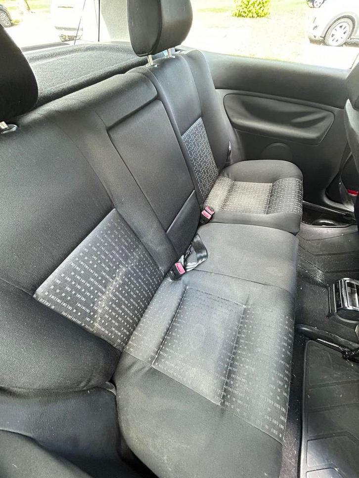 Volkswagen Golf 1.9 TDI 50KW 2001 Grijs, Auto's, Volkswagen, Particulier, Golf, Diesel, Hatchback, Handgeschakeld, Geïmporteerd