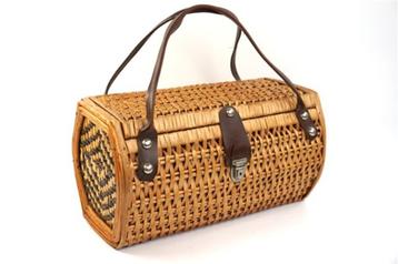 Vintage rotan tas/mand beschikbaar voor biedingen