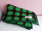 Vintage AaBe dralon deken 104x148 cm, Bloemen groen en zwart, Ophalen of Verzenden, Gebruikt, 100 cm of meer, Deken