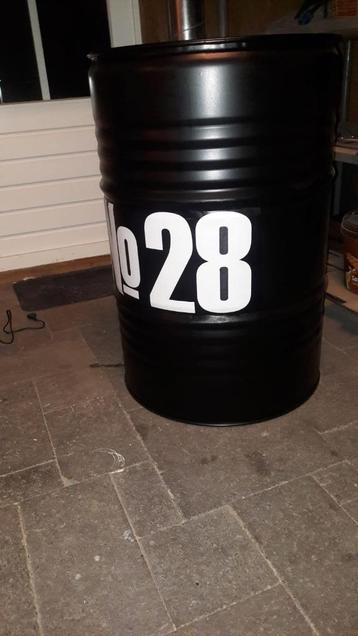 bloembak, barrel bak, olievat industriële bloembak  beschikbaar voor biedingen