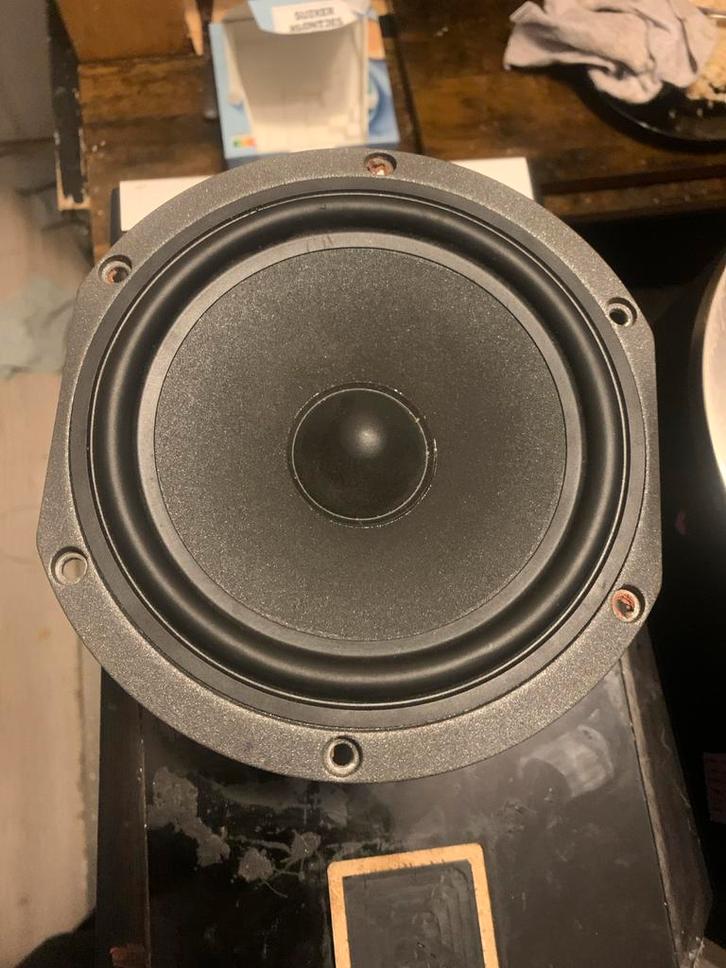 Titel: Focal 6V3257B woofers – 7 stuks, high‑end kwaliteit, Audio, Tv en Foto, Luidsprekers, Gebruikt, Overige typen, 120 watt of meer
