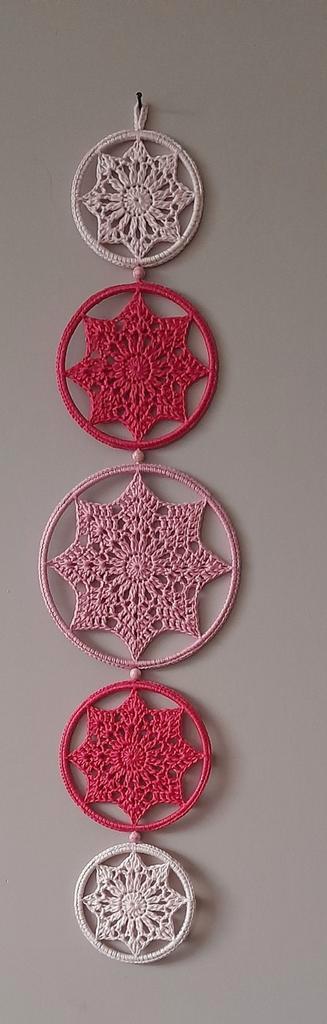 Mooie gehaakte roze mini mandala hanger, Huis en Inrichting, Woonaccessoires | Wanddecoraties, Nieuw, Ophalen of Verzenden