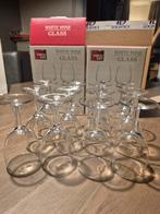 Wijnglazen nieuw 12 stuks, Huis en Inrichting, Ophalen of Verzenden, Zo goed als nieuw