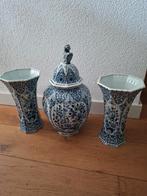 Delfts blauwe kastelset – Potterie Oud Delft, Antiek en Kunst, Antiek | Vazen, Ophalen