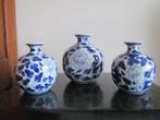 Set van drie vaasjes handpainted TS holland., Antiek en Kunst, Ophalen
