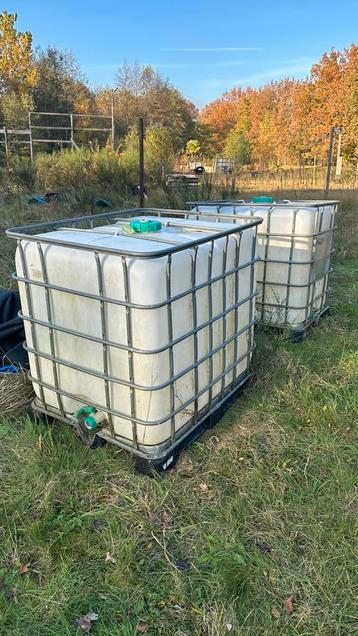 2x ibc tanks beschikbaar voor biedingen