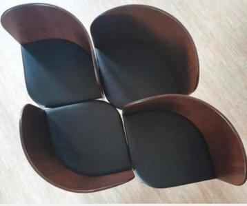 Sandra Kragnert stoeltjes, zwart leder en hout. beschikbaar voor biedingen