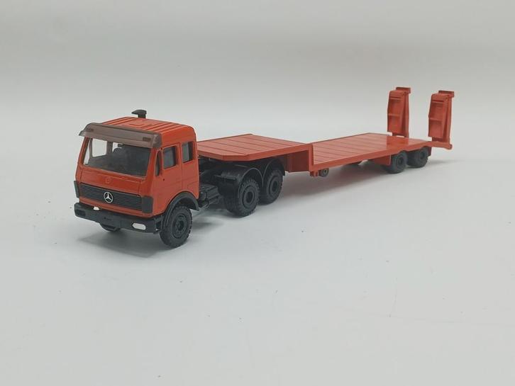 Conrad Mercedes ng 6x4 + semi rood, Hobby en Vrije tijd, Modelauto's | 1:50, Zo goed als nieuw, Bus of Vrachtwagen, Conrad, Ophalen of Verzenden