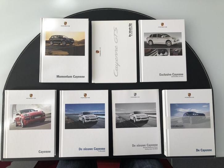 Porsche Cayenne diverse brochures folders NIEUW, Boeken, Auto's | Folders en Tijdschriften, Nieuw, Porsche, Ophalen of Verzenden