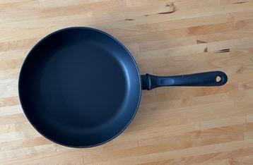 Koekenpan diameter 28 cm beschikbaar voor biedingen