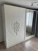 Mooie grote kledingkast met schuifdeuren en spiegel, Ophalen of Verzenden, Zo goed als nieuw, 50 tot 75 cm, 200 cm of meer