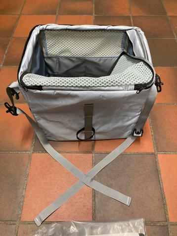 Fietsmand Hondenmand / ook voor de Auto ! Nieuwprijs €129,- beschikbaar voor biedingen