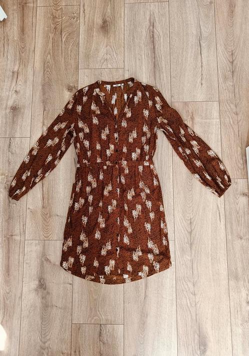 Jurk WE maat M, Kleding | Dames, Jurken, Zo goed als nieuw, Maat 38/40 (M), Bruin, Onder de knie, Ophalen of Verzenden