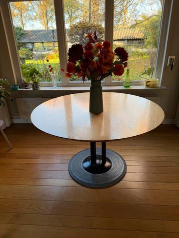 LEOLUX UITSCHUIFBARE EETKAMERTAFEL beschikbaar voor biedingen