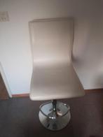 Witte barkruk met voetsteun 2 stuks, Huis en Inrichting, Barkrukken, Ophalen, Gebruikt, 60 tot 90 cm, In hoogte verstelbaar