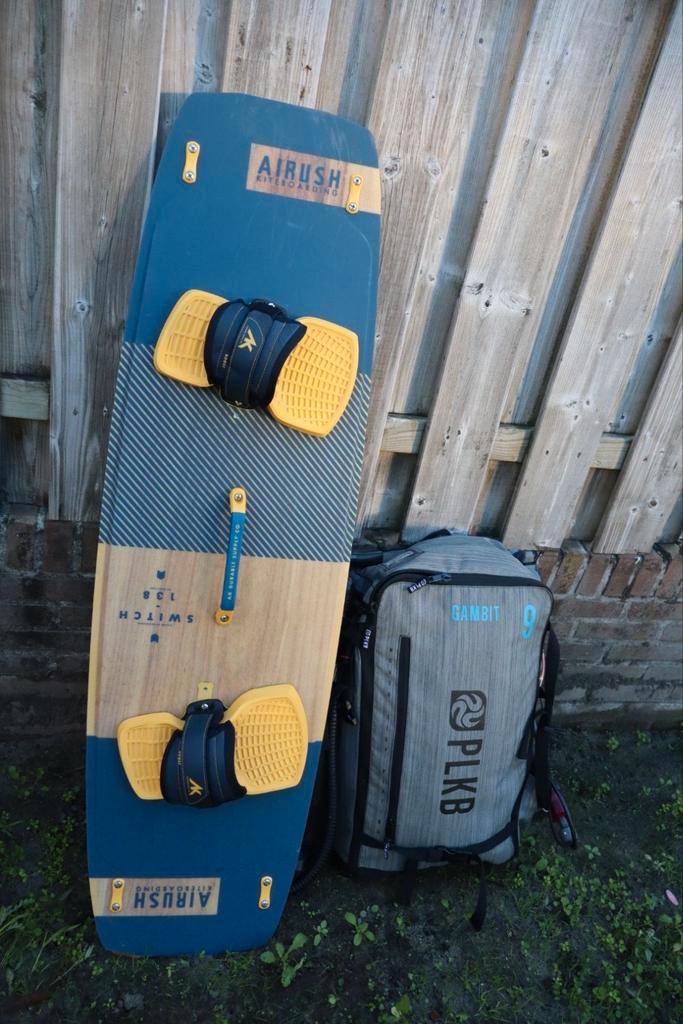 Complete Kitesurf Set – Gambit Kite 9m + Bar, Airush Board m, Watersport en Boten, Kitesurfen, Zo goed als nieuw, 9 m², Twintip