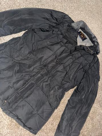 Woolrich Winterjas Maat XL beschikbaar voor biedingen