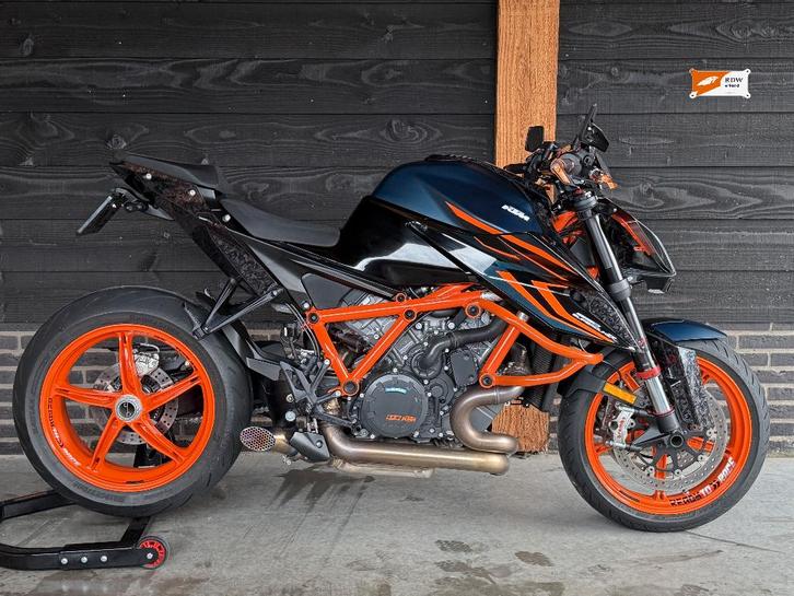 KTM 1290 Super Duke R 180pk | 2024 | Quickshifter | WP-apex, Motoren, Motoren | KTM, Bedrijf, Naked bike, meer dan 35 kW, 4 cilinders
