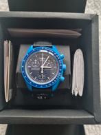 Omega x Swatch MoonSwatch - Mission to Neptune, Sieraden, Tassen en Uiterlijk, Horloges | Heren, Kunststof, Polshorloge, Swatch